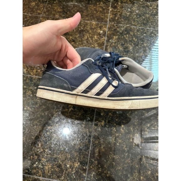 Adidas Size 10 Skate Shoes - Picture 7 of 7